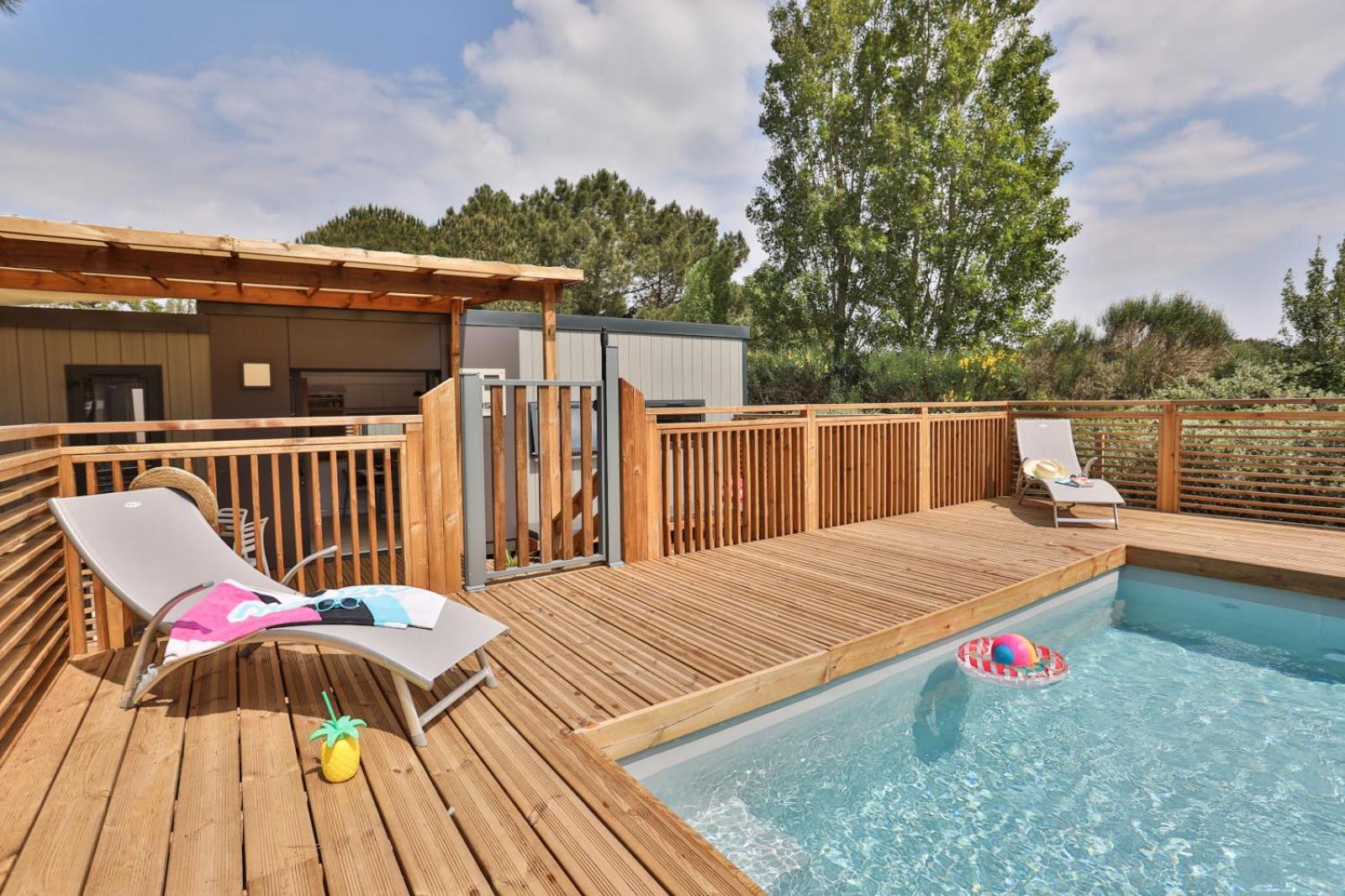 Camping Les Peupliers La Flotte Habitación foto